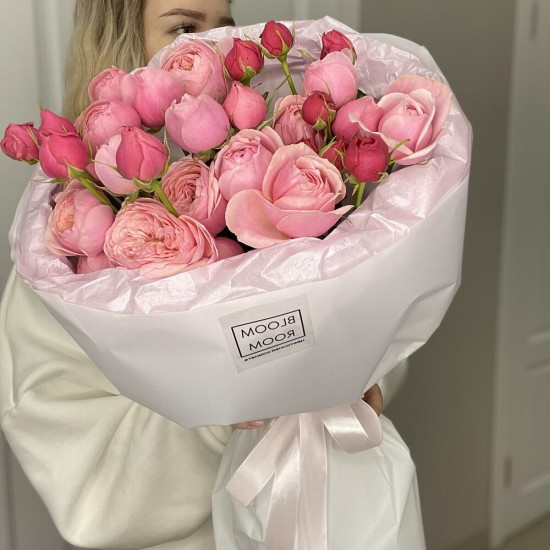 Монобукет из кустовых роз «Ягодное поле » Bloom room