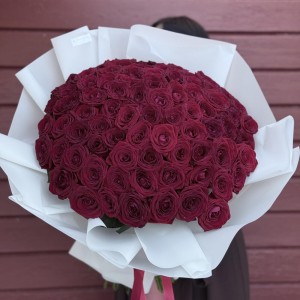 Премиум букет «bloom room» из 101 красной розы