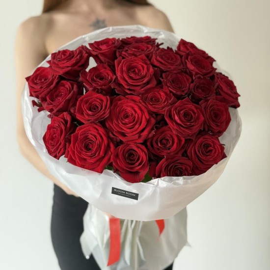 Монобукет "Пылкая любовь" Bloom Room: 25 красных роз